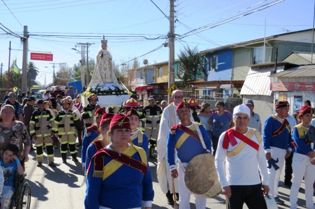 CALLE LARGA: Multitudinaria celebración tuvo la Fiesta Patronal  “Virgen de las Nieves”