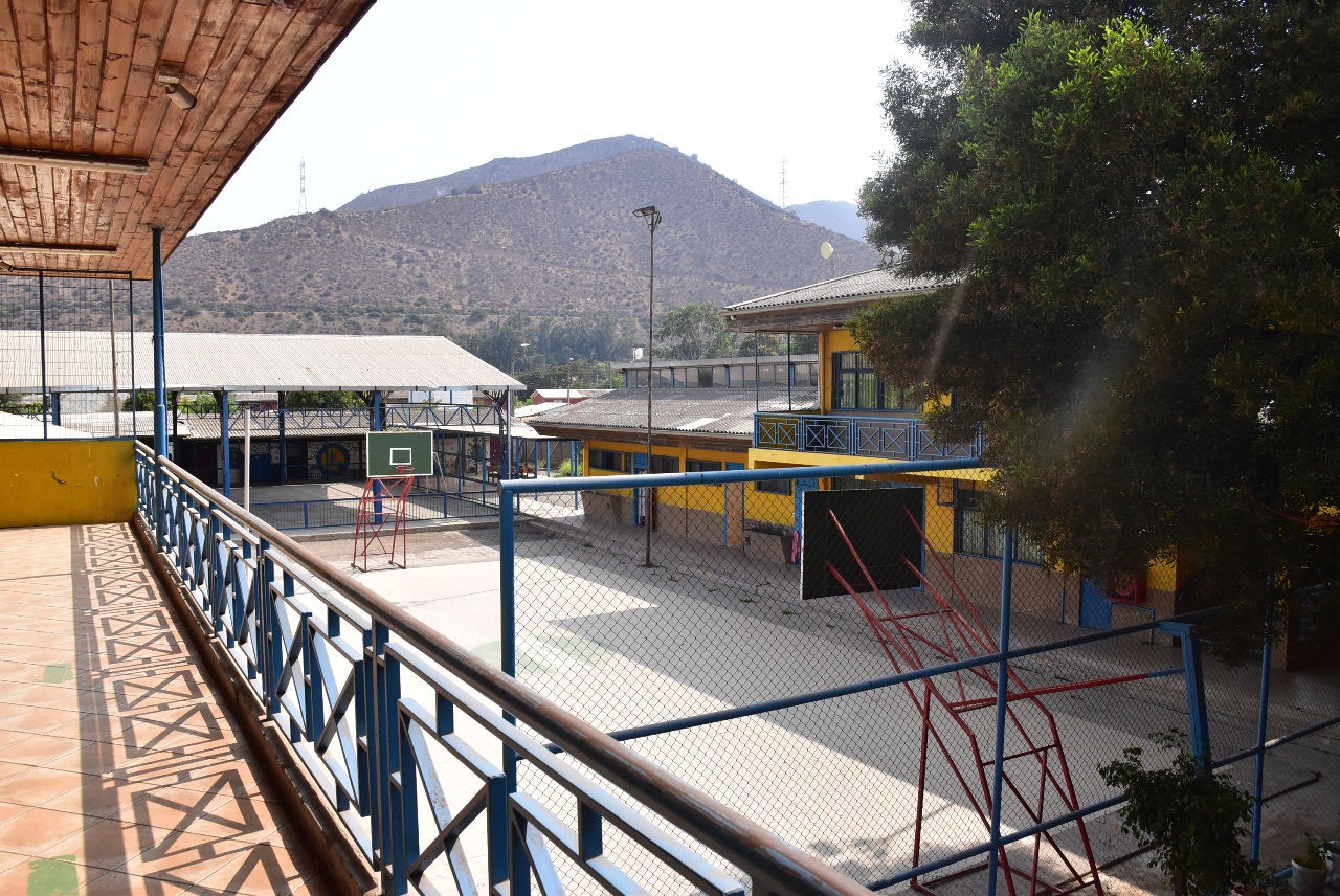 LLAY LLAY: Municipio y Daem consiguen recursos para remodelar Escuela Héroes de Iquique