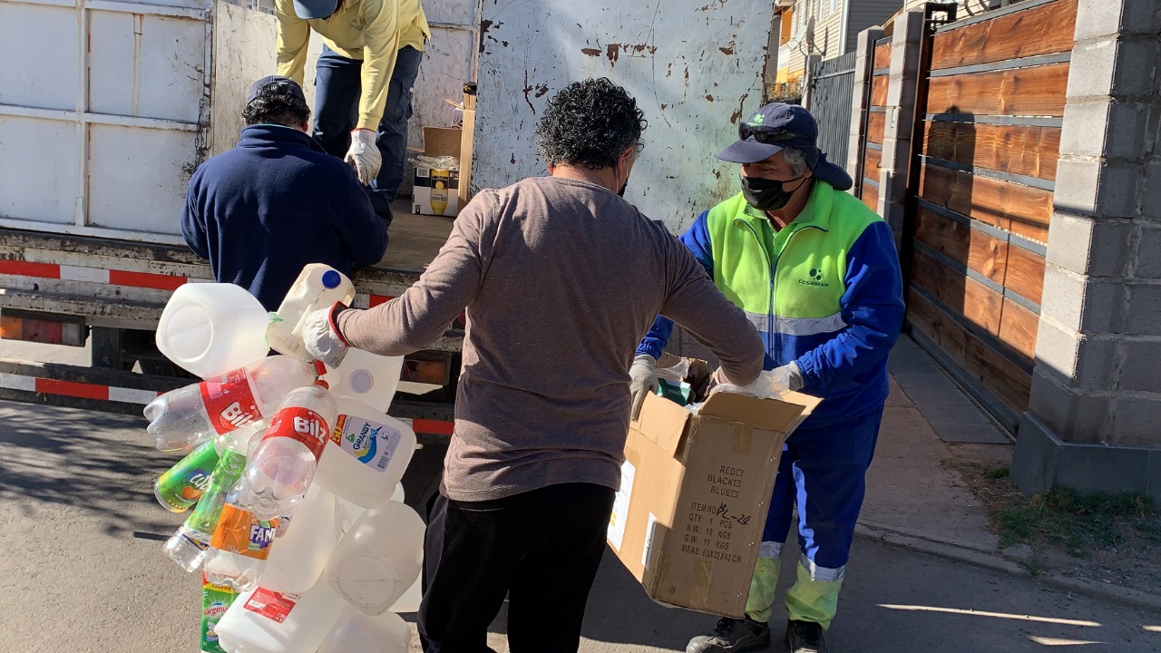 LOS ANDES: Municipio retira 23 toneladas de reciclaje desde los domicilios la comuna
