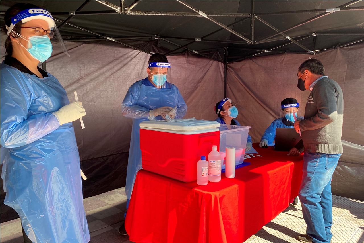 LOS ANDES: Cesfam Centenario realiza testeo masivo de PCR en Plaza de Armas