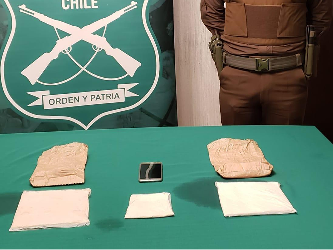 CATEMU: OS7 detiene a prófugo de la justicia e incauta más de 1 kilo de pasta base de cocaína
