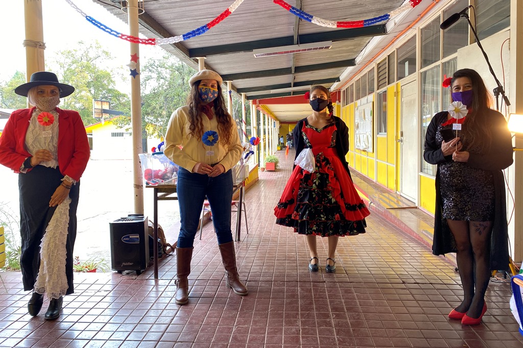 LOS ANDES: En Escuela España celebran fiestas patrias con cueca y empanadas