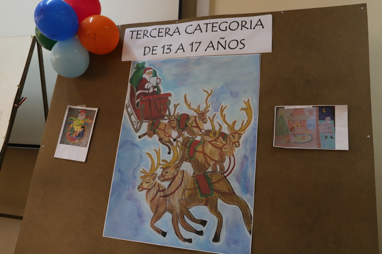 LOS ANDES: Se realiza premiación a ganadores del concurso Pinta Tu Tarjeta de Navidad