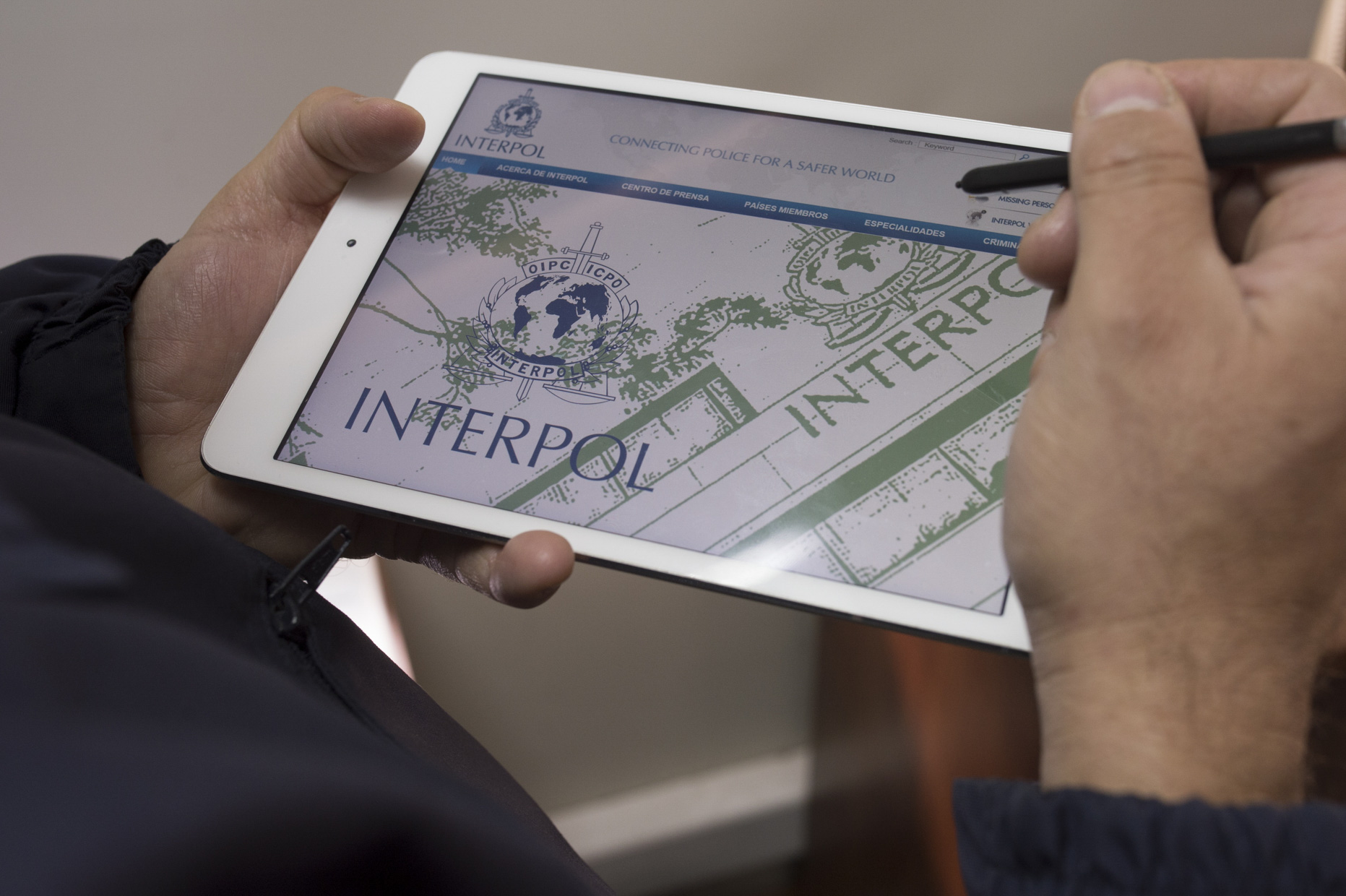 LOS ANDES: Alerta de Interpol permite ubicar a chilena desaparecida en Bolivia