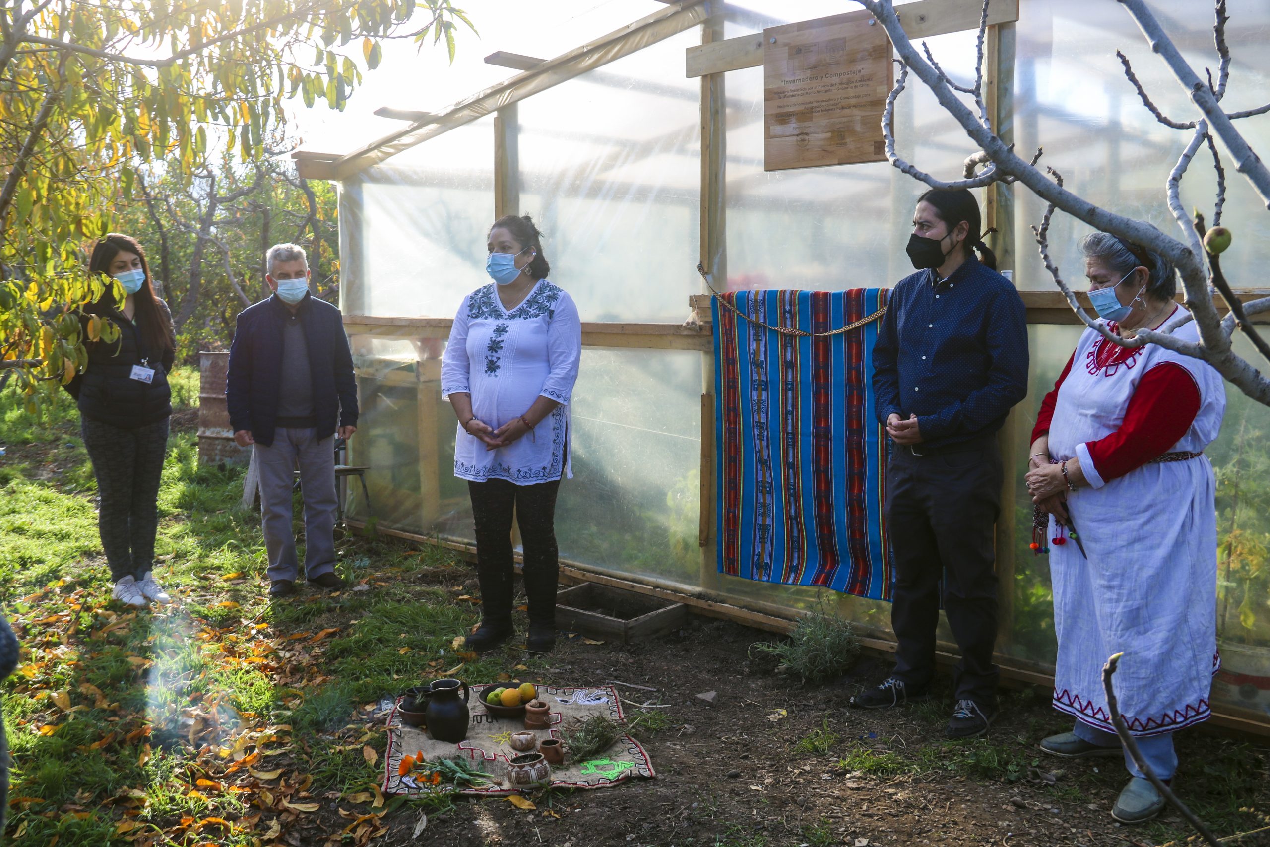 PUTAENDO: Alcalde Sergio Zamora participó de la alegre inauguración de invernadero y compostaje para la Asociación Indígena Paillacar