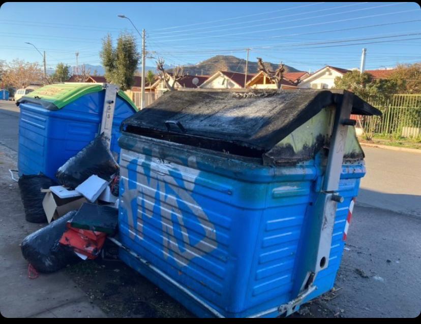 LOS ANDES: Llaman a no arrojar leña o brasas encendidas a contenedores de residuos domiciliarios