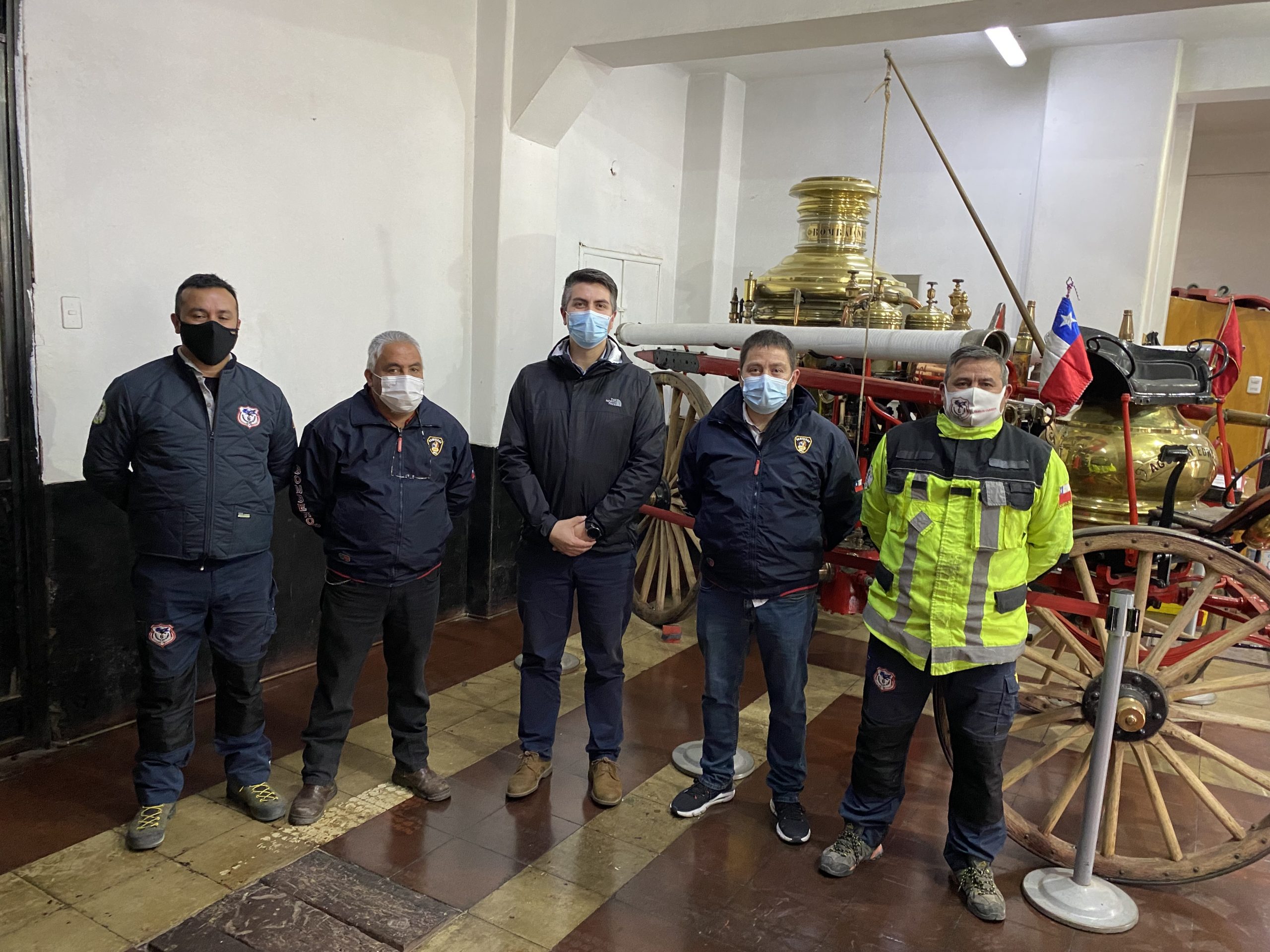 CODELCO: Con entrega de equipamiento técnico Andina apoya a Bomberos de La Sexta Compañía de Río Blanco