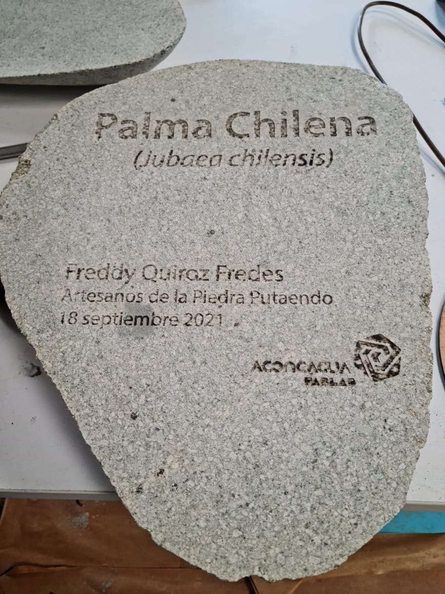 PUTAENDO: Escuela de Arquitectura y Diseño de la PUCV entrega apoyo y asesoría para continuar el legado de artesanía en piedra y mármol que realiza el artesano putaendino Freddy Quiroz
