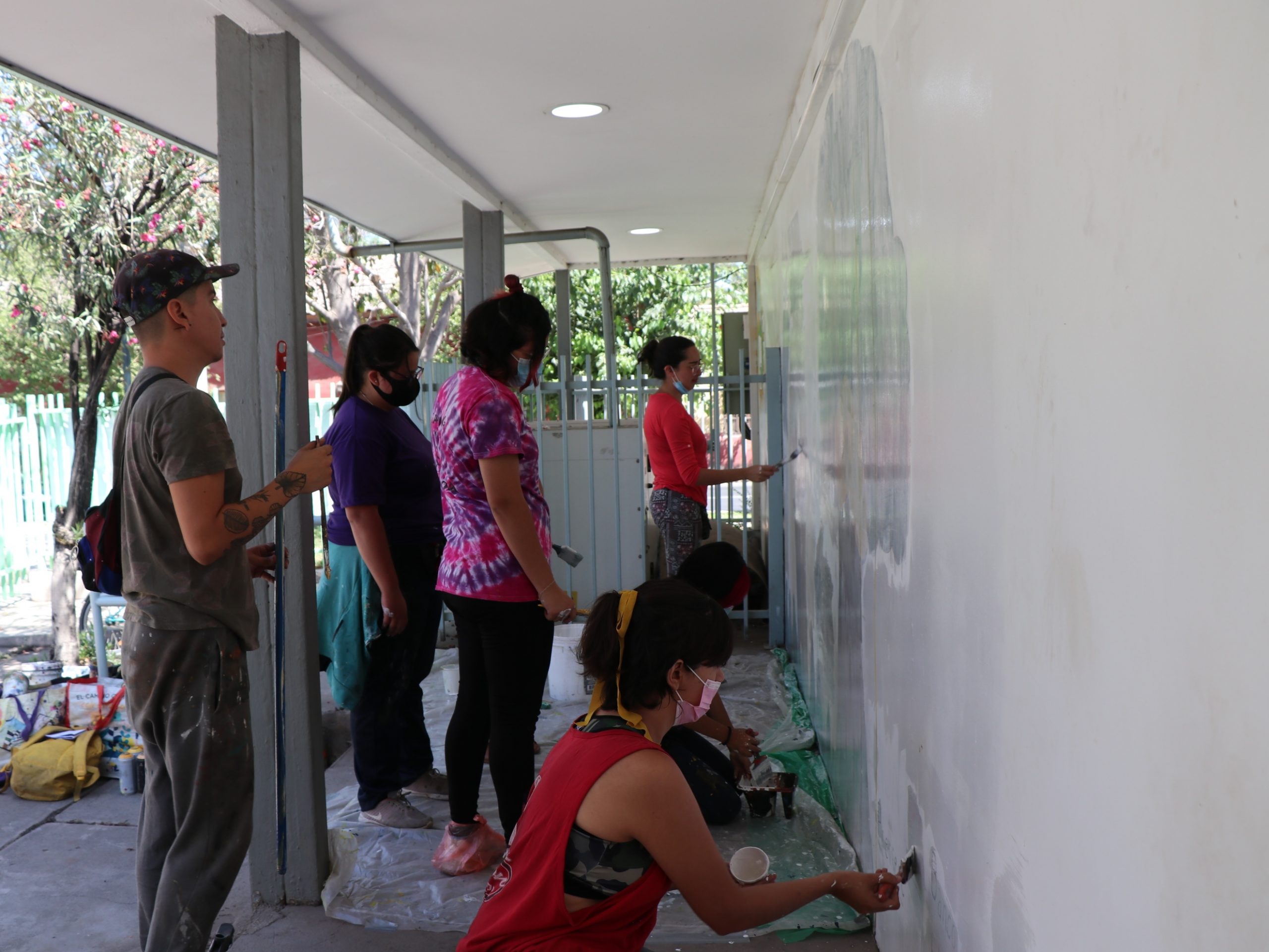 CALLE LARGA: Jóvenes de Calle Larga se acercan al arte gracias a taller de muralismo