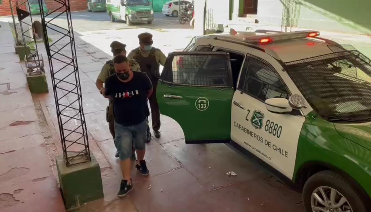 CALLE LARGA: [VIDEO] Detienen a prófugo de la justicia por delito perpetrado en Santiago el año 2020