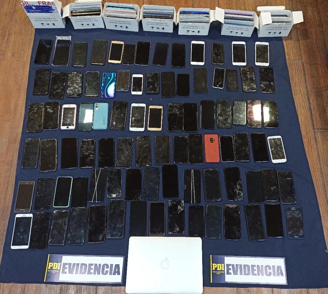 LOS ANDES: PDI detuvo a sujeto con 155 teléfonos celulares de dudosa procedencia