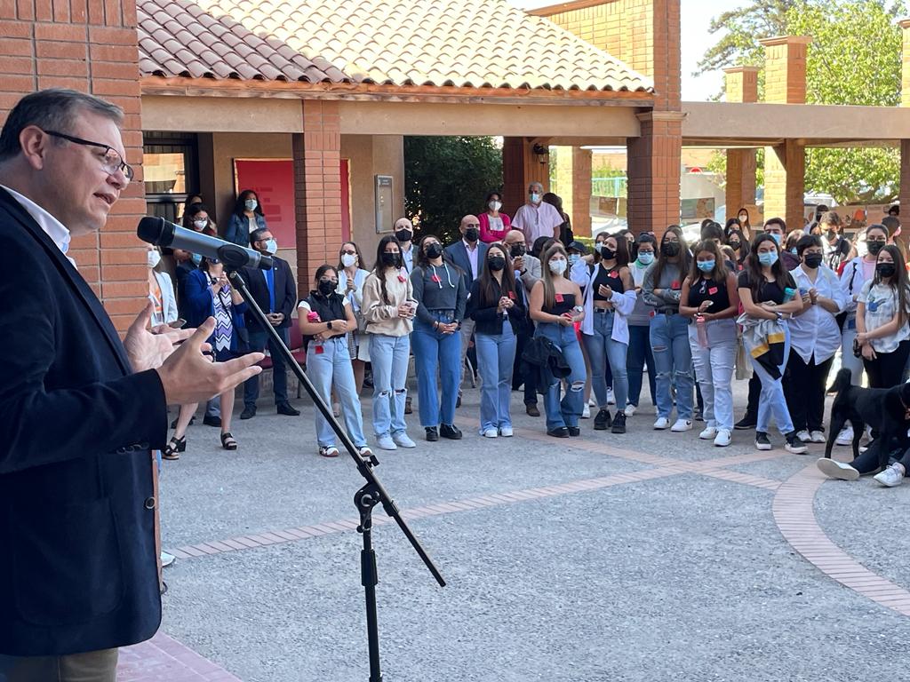 UNIVERSIDAD:  Rector dio bienvenida oficial a las y los estudiantes que retomaron la presencialidad plena en el Campus San Felipe