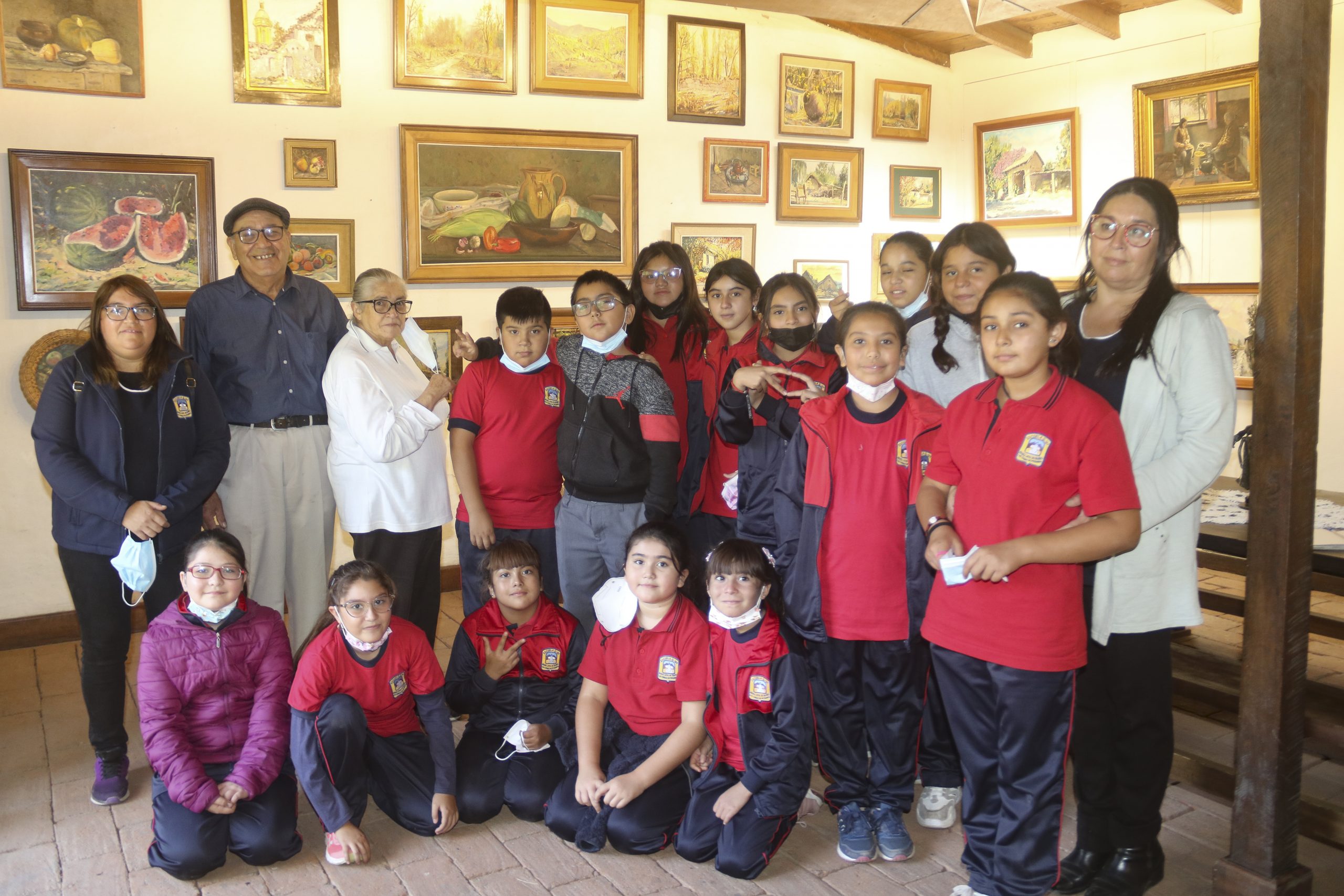 PUTAENDO:  Exposición del destacado pintor Raúl Pizarro Galdames es visitada por diversas escuelas y liceos de Putaendo