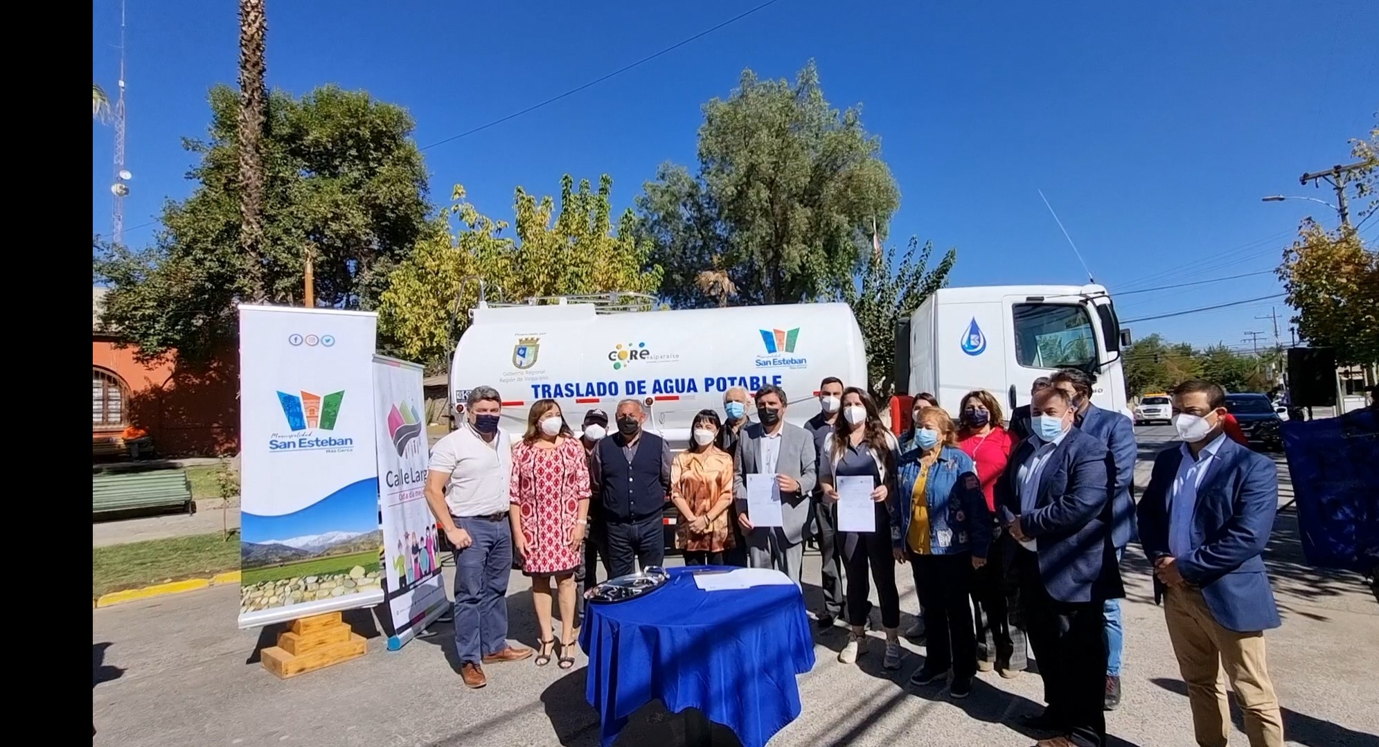 SAN ESTEBAN:  Entrega de camión aljibe y reunión con dirigentes: Alcalde Ortega y Gobernador Mundaca intensificaron su agenda en San Esteban por temas hídricos