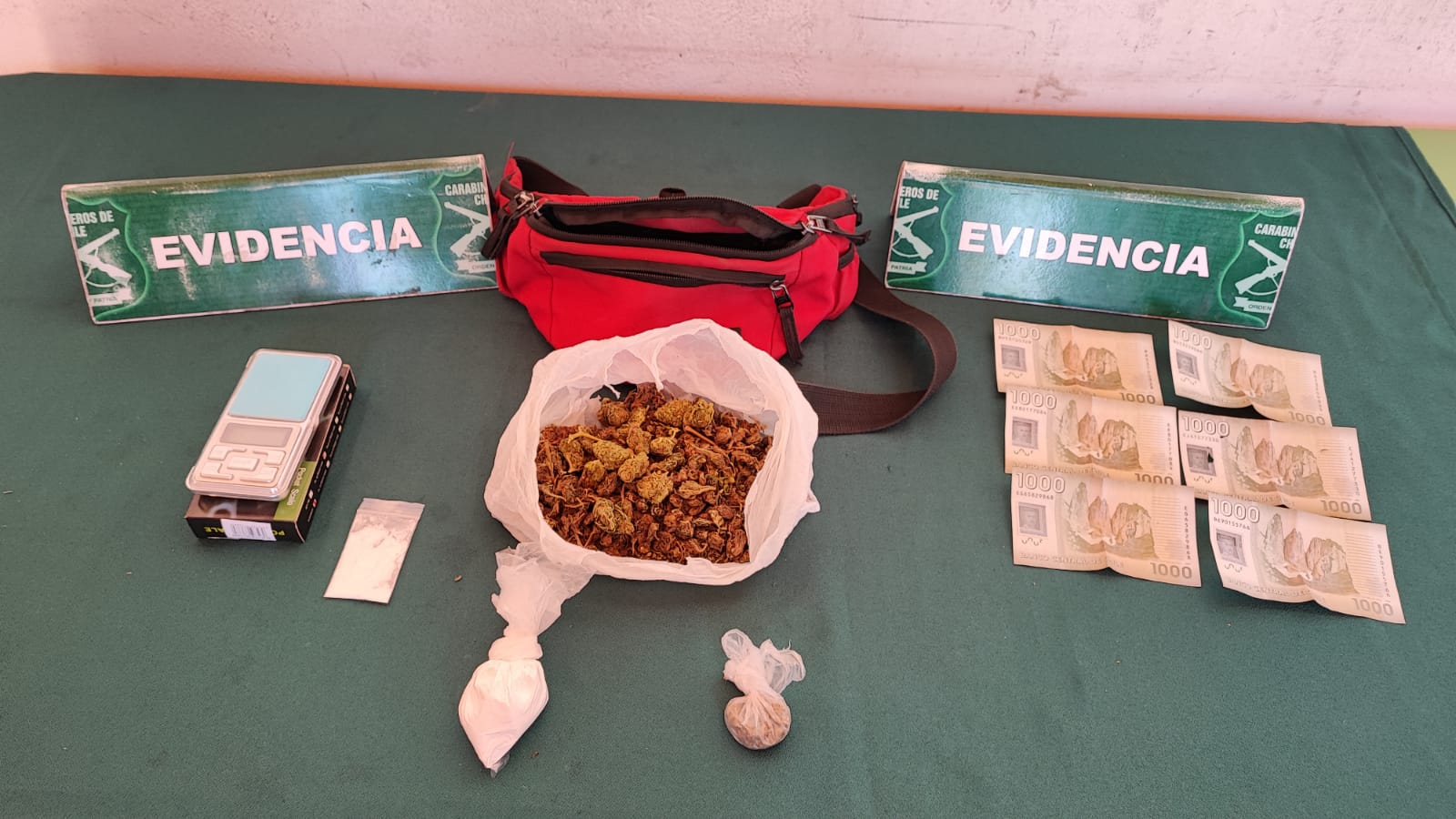 SAN FELIPE: En Villa El Totoral carabineros detiene a sujeto portando cocaína y marihuana