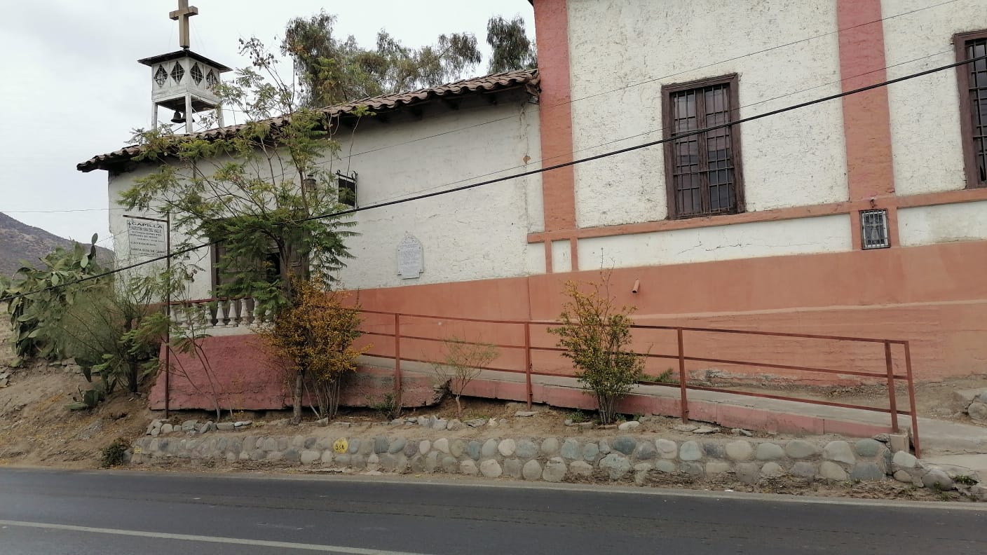 LOS ANDES: [VIDEO] Delincuentes roban y generan daños en capilla «Nuestra señora del Valle» ubicada en el barrio Coquimbito