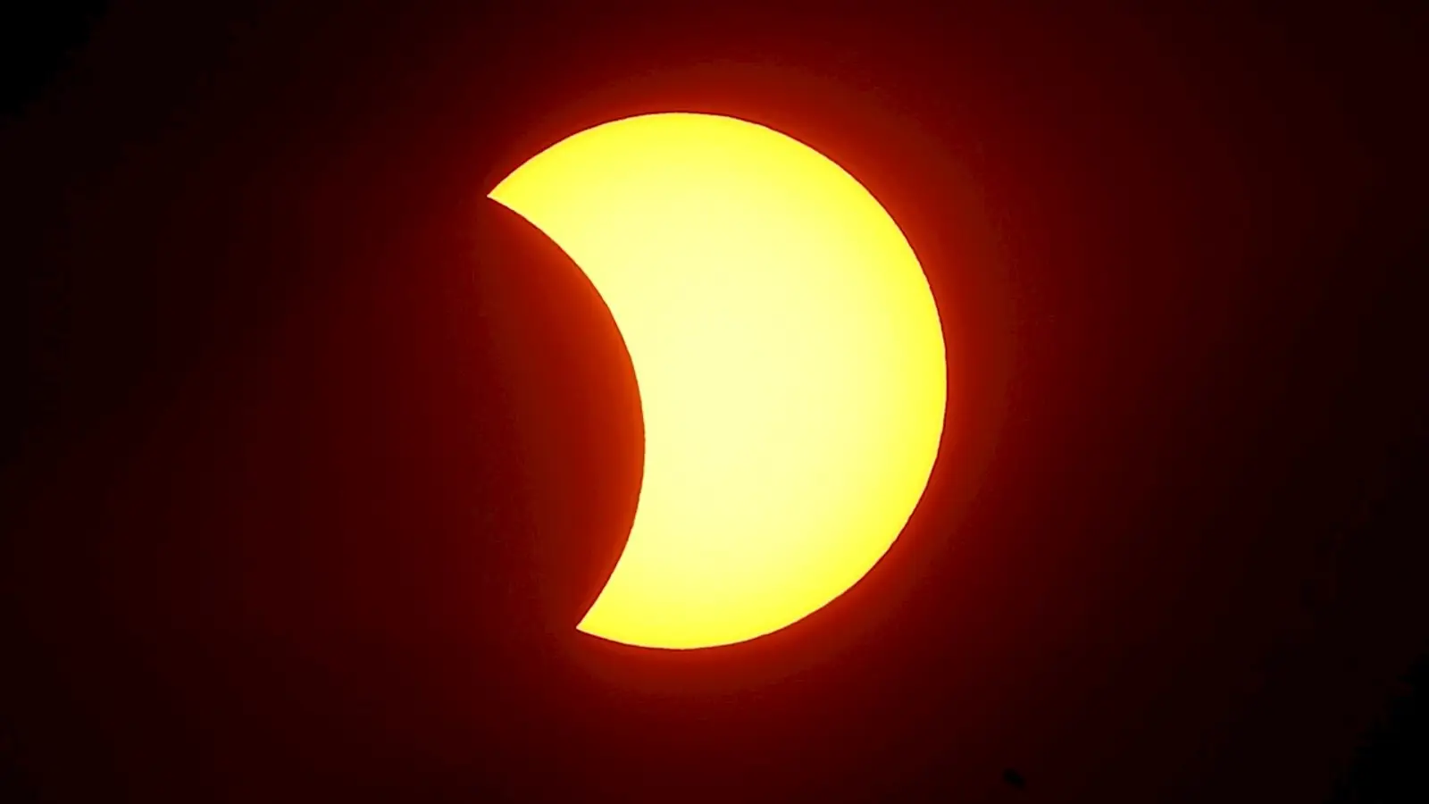 CALLE LARGA: La comuna  se prepara para el eclipse parcial de sol con actividades para toda la familia