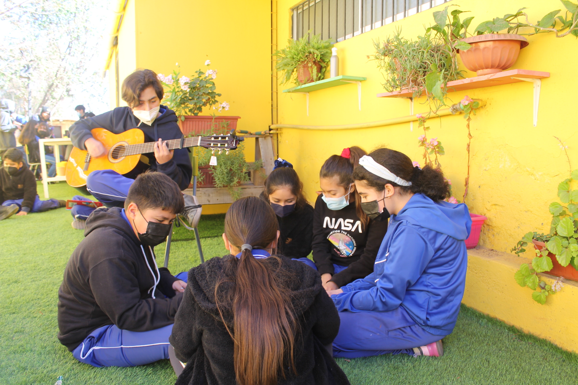 LOS ANDES:  Escuela El Sauce recupera espacio para fomentar la lectura y expresiones artísticas entre alumnos