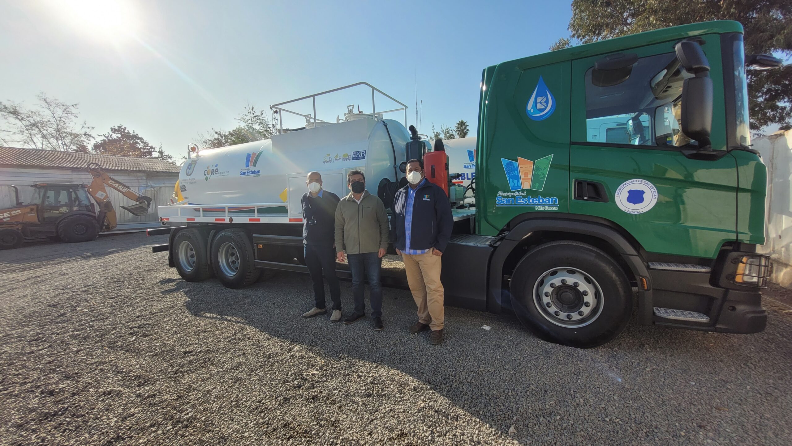 SAN ESTEBAN:  Municipio de San Esteban ya cuenta con su camión limpiafosas para apoyar la labor sanitaria en diversos sectores de la comuna