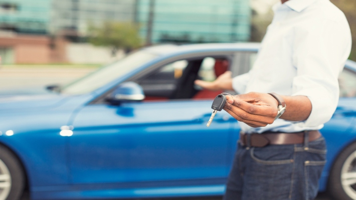 COLUMNA: Arrendar un auto: ¿De qué se trata, cuándo y cómo conviene hacerlo?