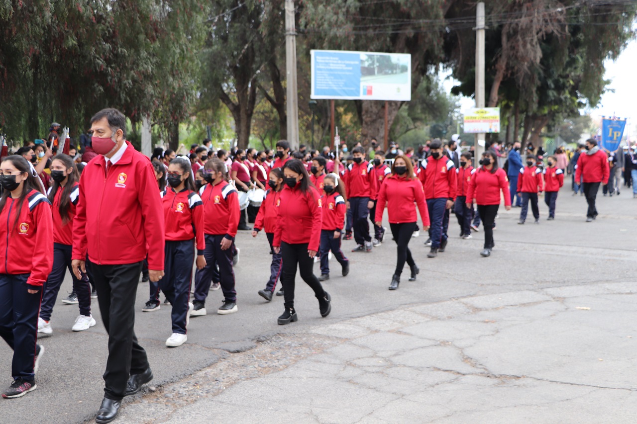 PANQUEHUE: Comunidad educativa de Panquehue rindió homenaje a las Glorias Navales