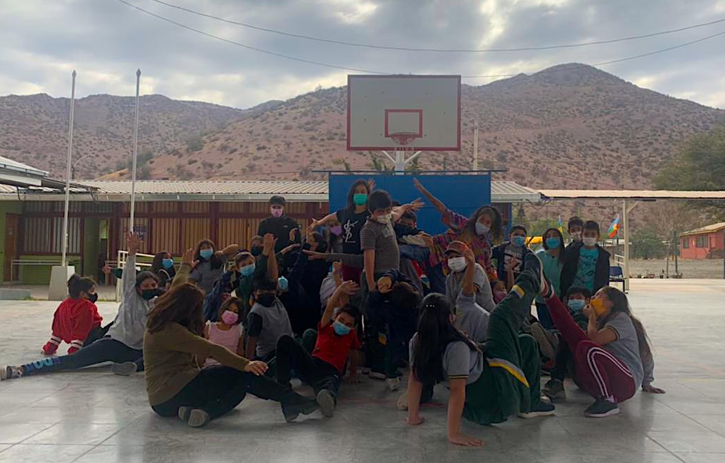 VALLE DE ACONCAGUA:  Escenalborde acerca la danza contemporánea a comunidades educativas  del valle de Aconcagua ￼