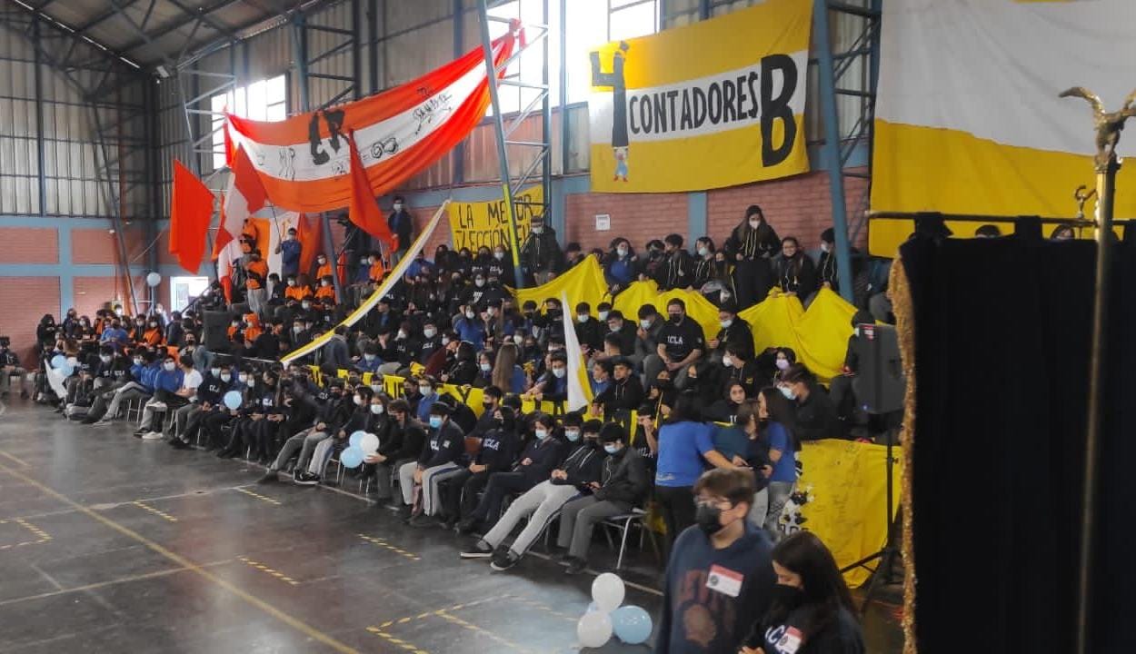 LOS ANDES: Liceo Comercial celebró su aniversario N°79