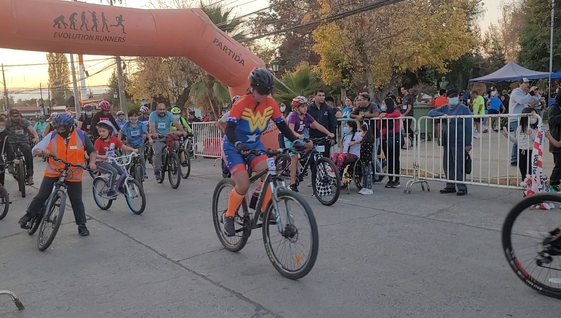 SAN ESTEBAN: Más de 300 personas participaron en la corrida y cicletada inclusiva solidaria del municipio, que marcó la finalización del mes del deporte en San Esteban