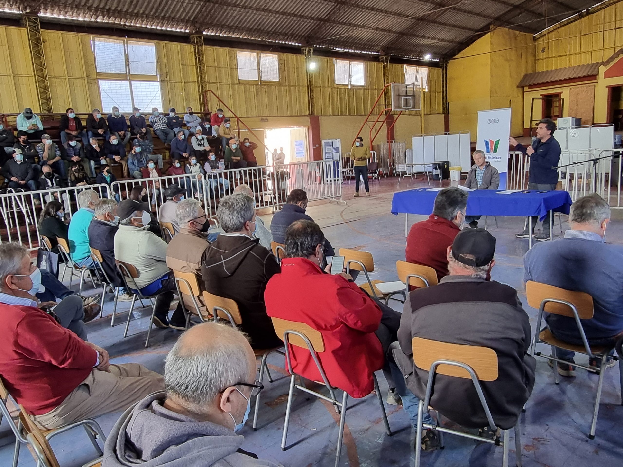 SAN ESTEBAN: Municipio de San Esteban y mundo agrícola local levantaron petitorio estratégico para resguardar el agua del Valle de Aconcagua