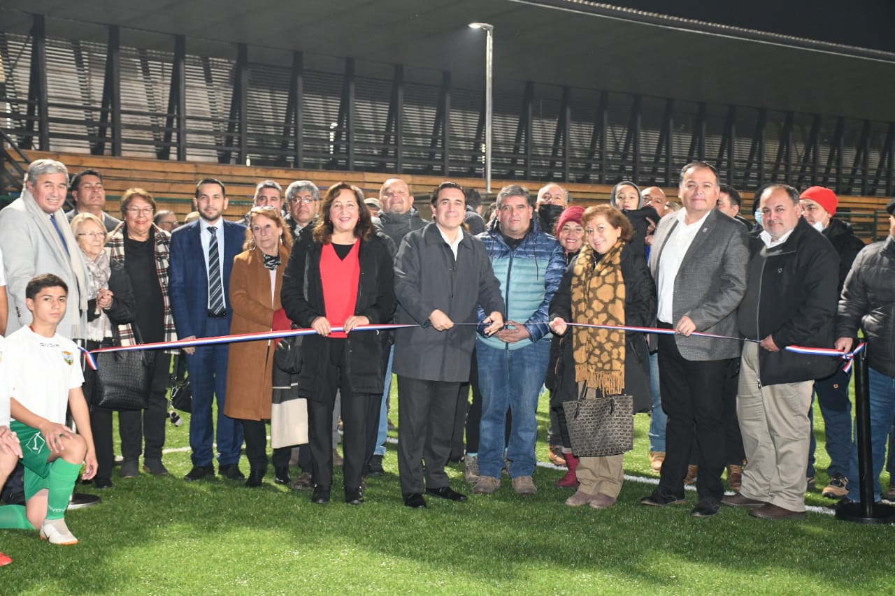 LOS ANDES:  Inauguran oficialmente el Estadio Centenario nombrándolo Manuel “Mago” Saavedra