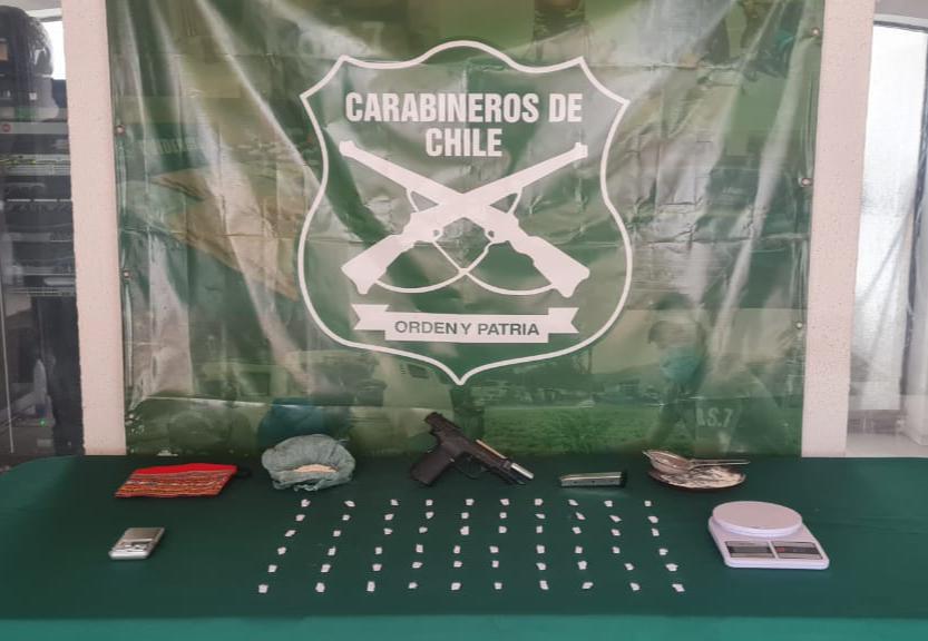 SAN FELIPE: [VIDEO] Carabineros del OS7 Aconcagua incautó drogas y un arma en dos procedimientos realizados en San Felipe