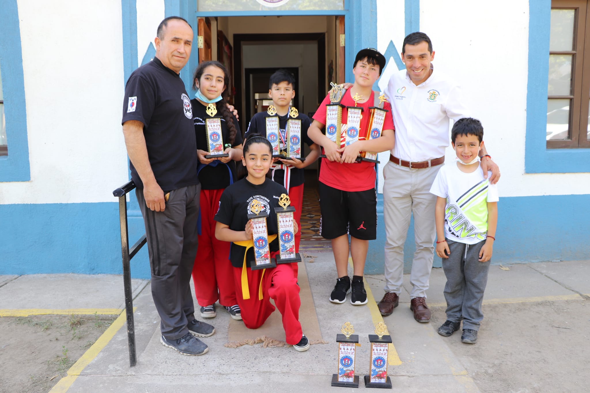 PANQUEHUE: Escuela de Karate Pianan agradeció apoyo del alcalde Gonzalo Vergara tras gran actuación en San Clemente