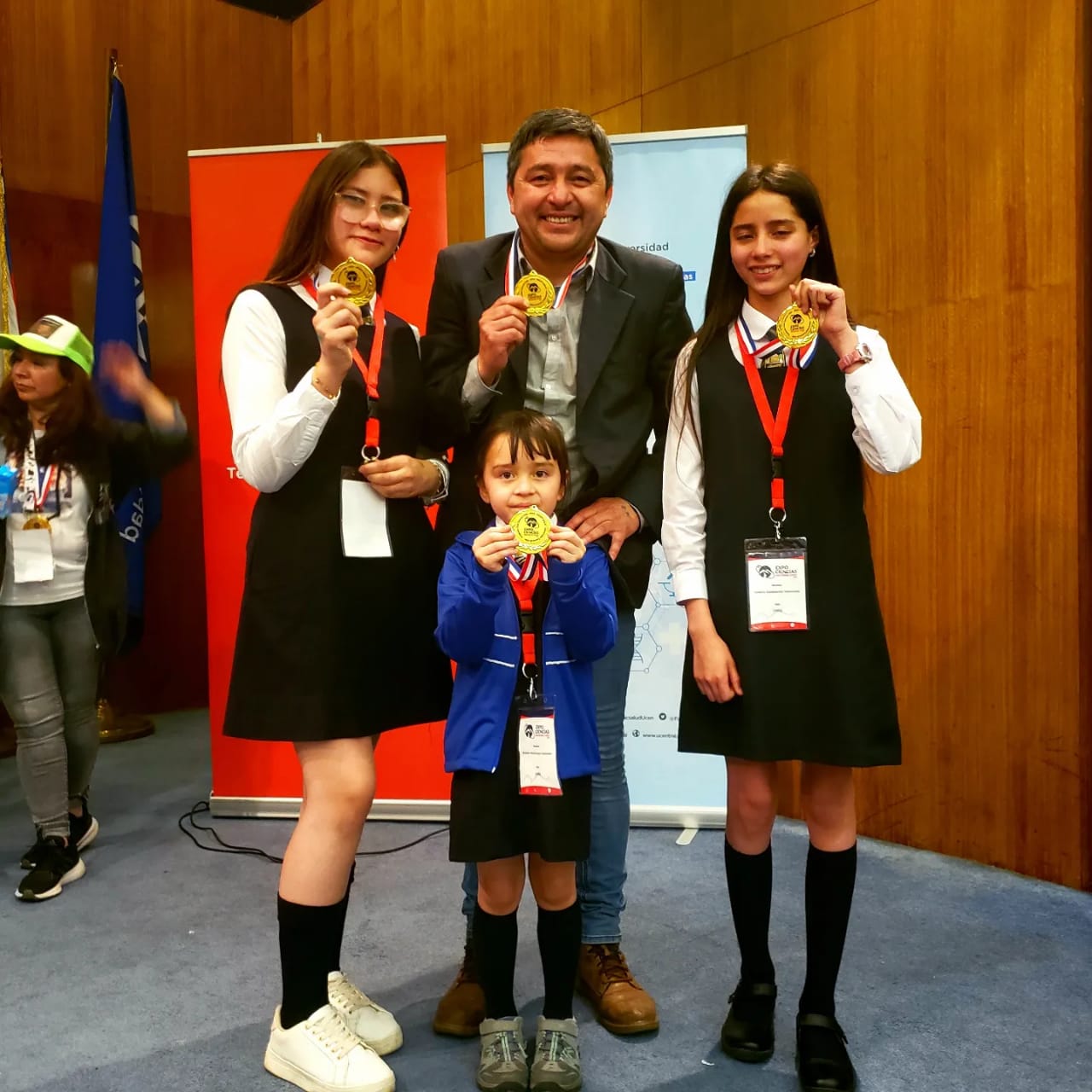 EL SAUCE: [FOTOS] Alumnas de Escuela el Sauce representarán a Chile, en el Mundial deCiencias en México 2023