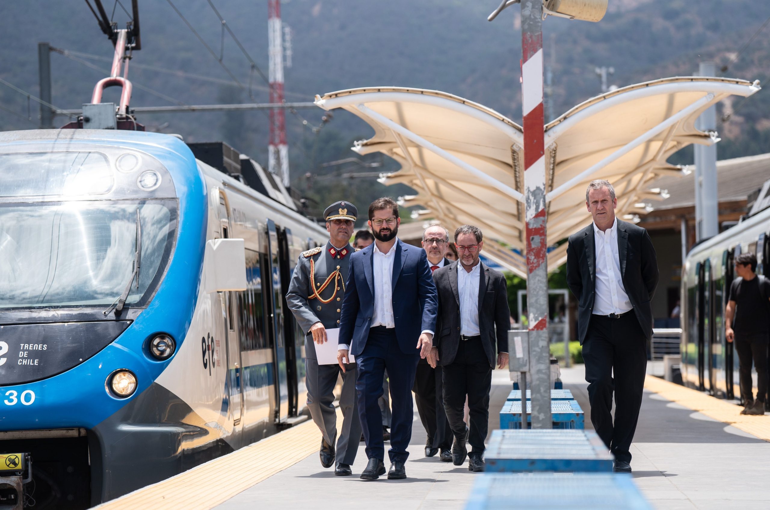 NACIONAL: Proyecto de tren que unirá Valparaíso con Santiago con nuevo tramo por la Calera y Llay Llay, estaría listo para el año 2030