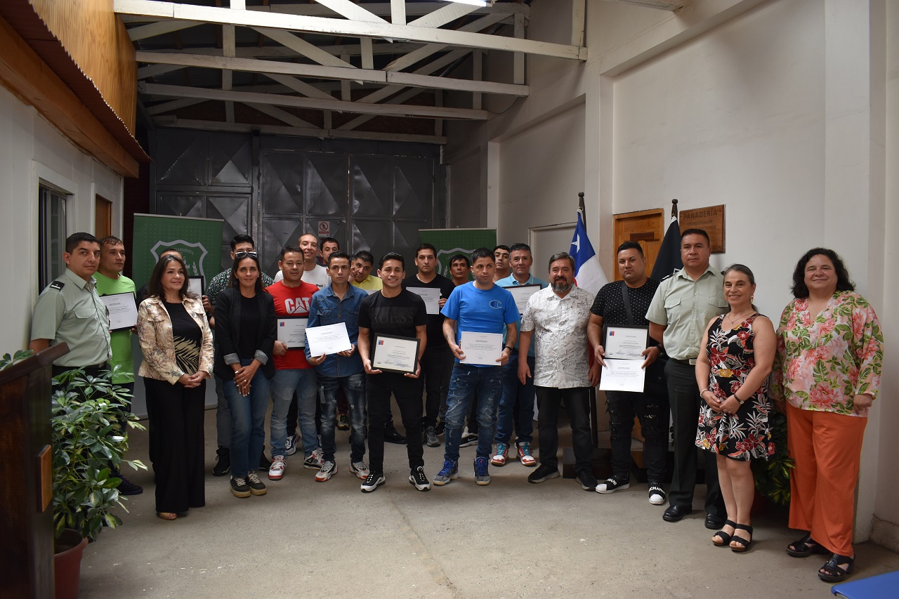 PUTAENDO: Doble certificación de usuarios del centro de educación y trabajo de Putaendo