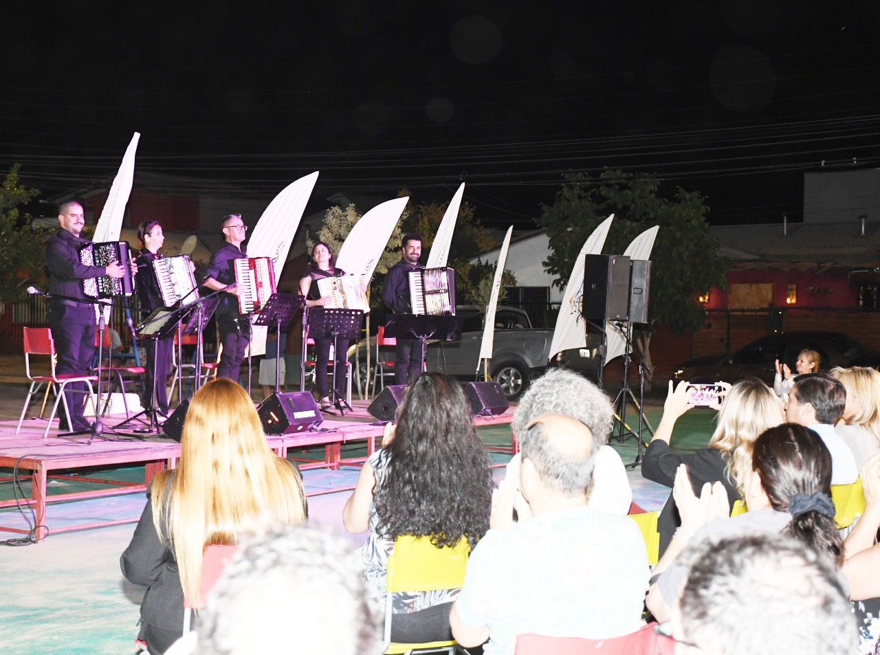 LOS ANDES: Los barrios de Los Andes respondieron a la invitación de conciertos de música clásica
