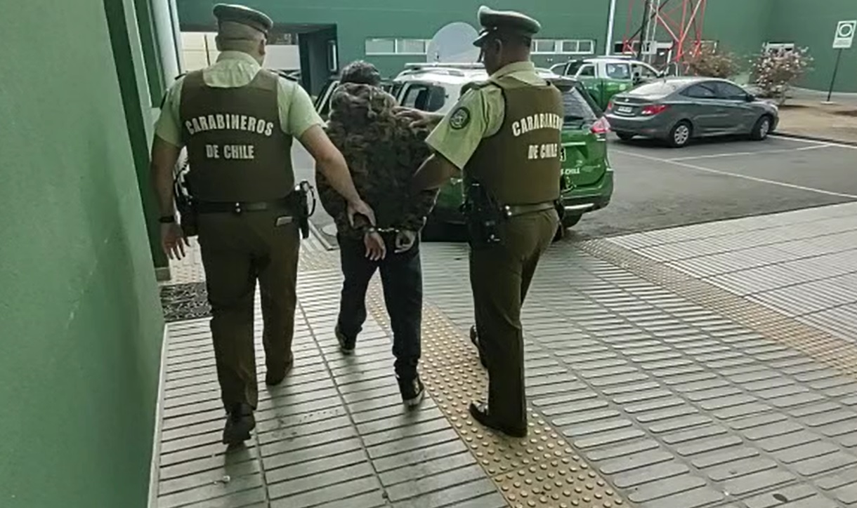 PUTAENDO: [VIDEO] Carabineros de la 2da Comisaría de San Felipe logra detención de delincuente por el delito de robo con violencia