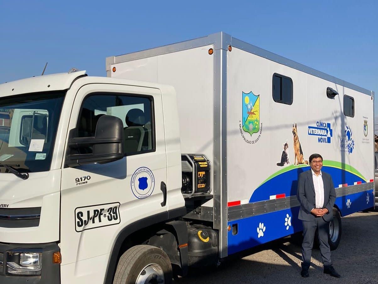 SANTA MARÍA: Municipio de Santa María cuenta con una nueva clínica veterinaria móvil para atender a las mascotas de la comuna