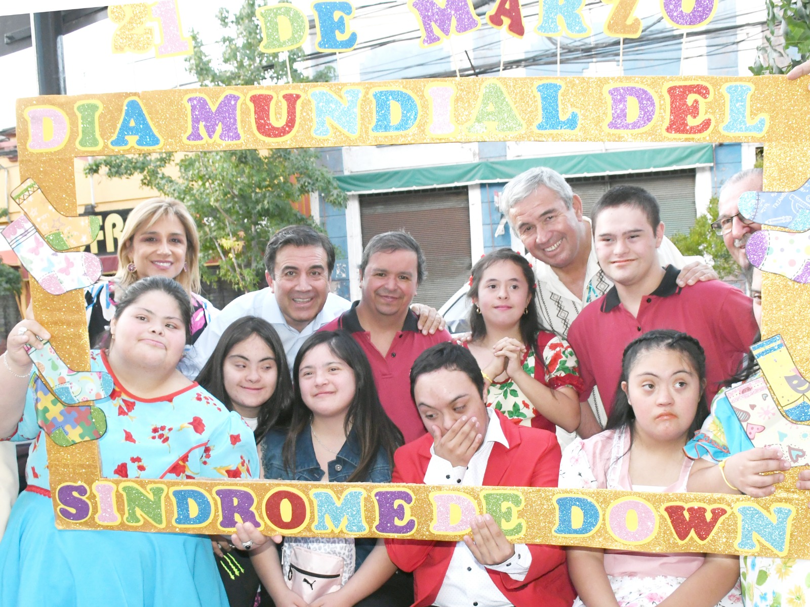 LOS ANDES: Los Andes se vistió de amarillo y azul para visibilizar el Día Mundial del Síndrome de Down