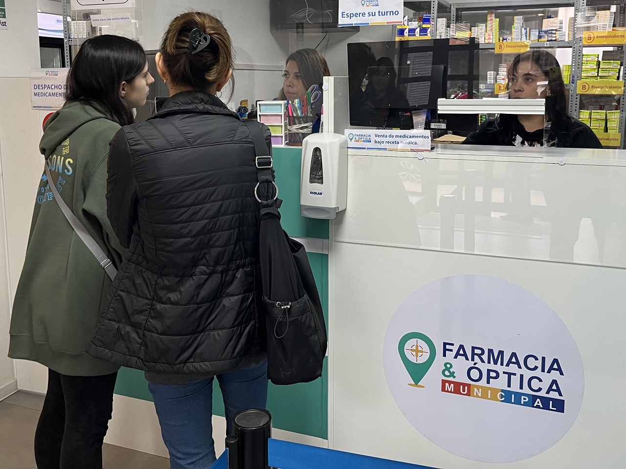 LOS ANDES: Farmacia Municipal de Los Andes superó los 10 mil usuarios inscritos
