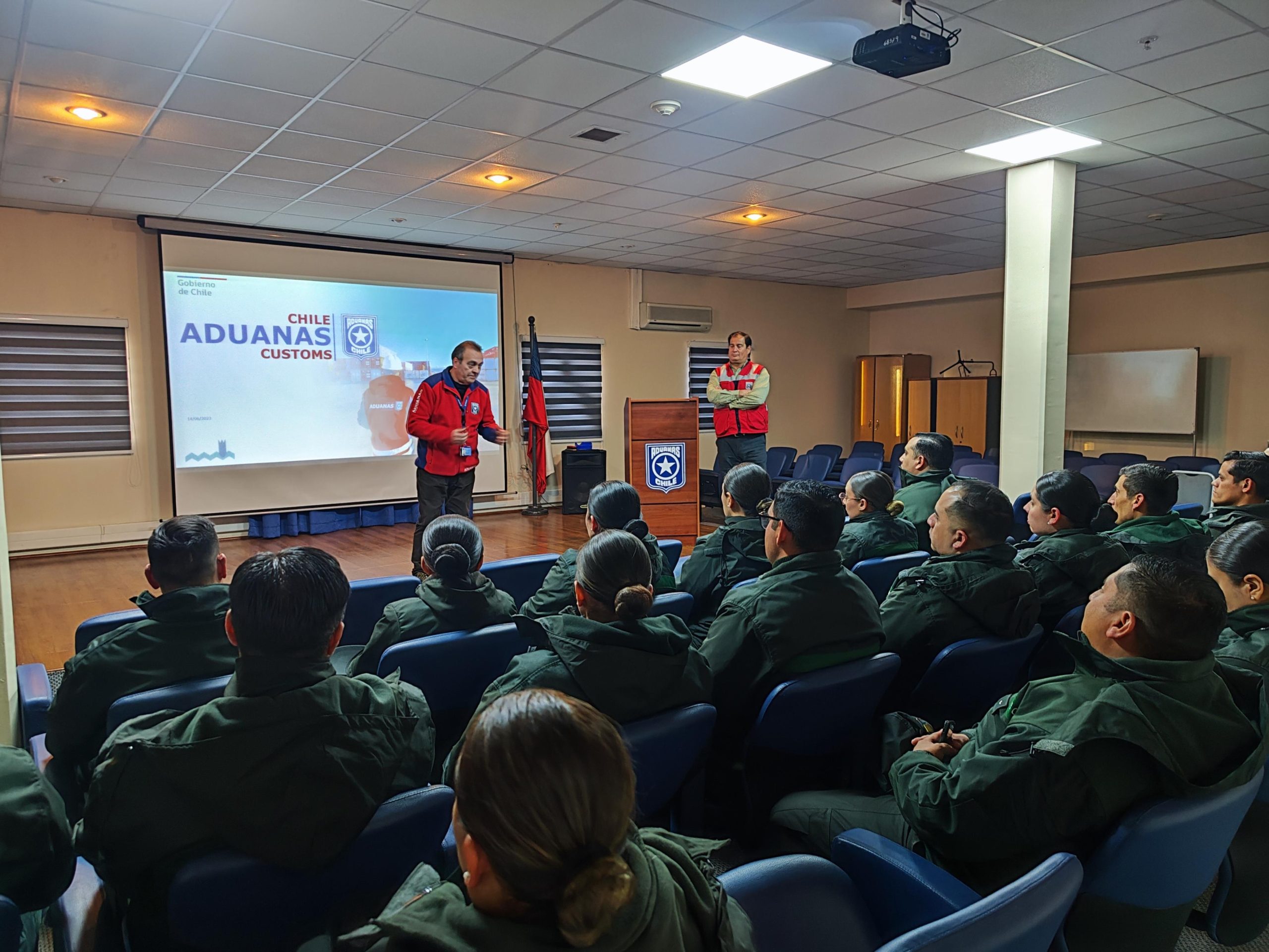 LOS ANDES: Aduana de Los Andes realizó actividad informativa con Gendarmería de Chile
