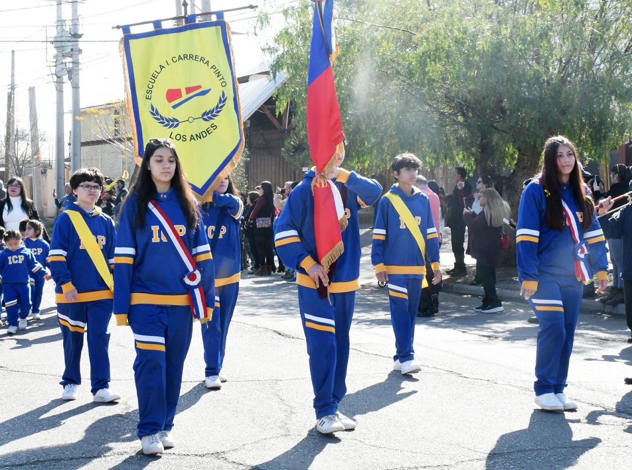 LOS ANDES: Retomando el desfile y otras tradiciones la comunidad de la Escuela Ignacio Carrera Pinto celebró su 95 aniversario