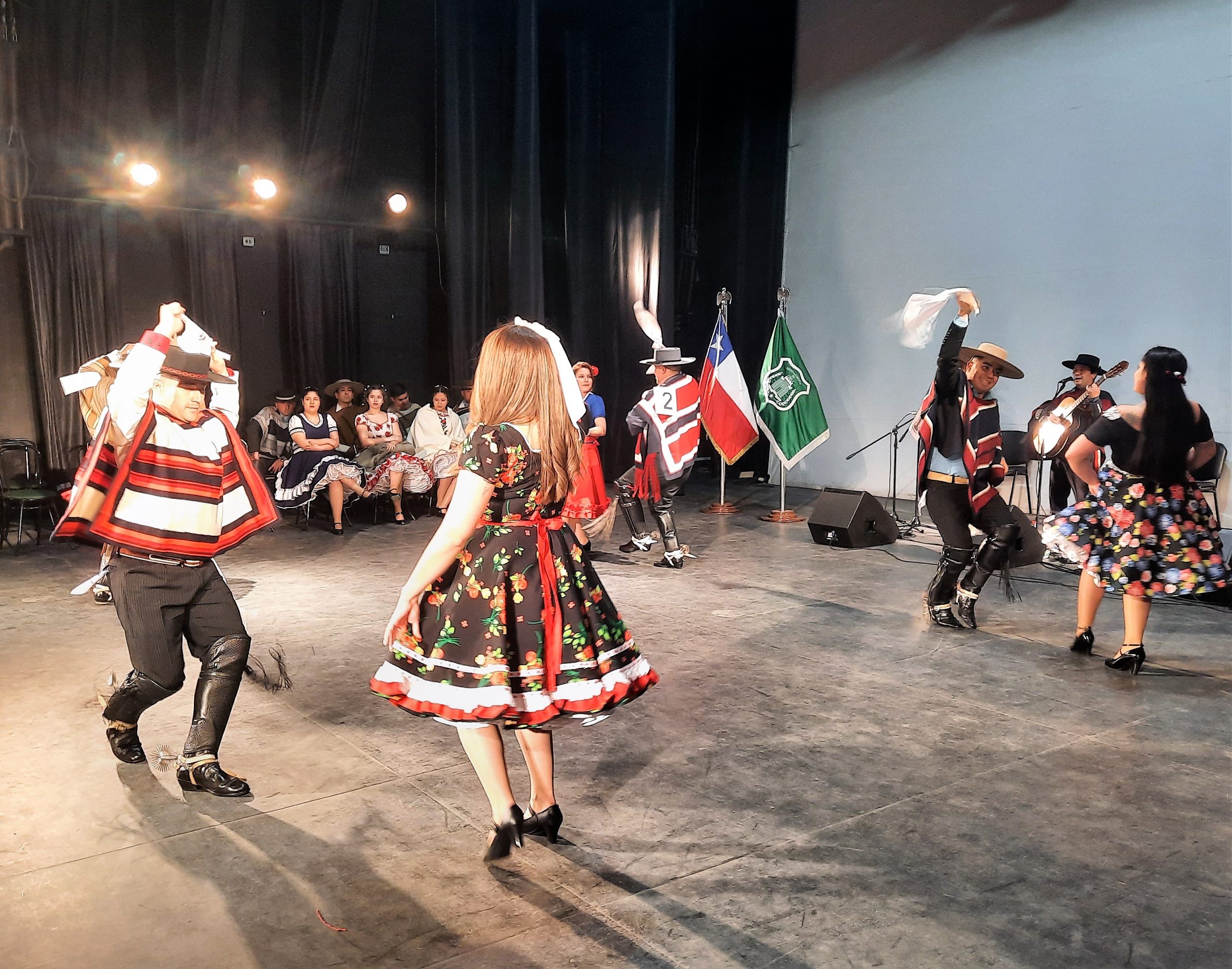 ACONCAGUA: Gendarmería comenzó el mes patrio con campeonato regional de Cueca