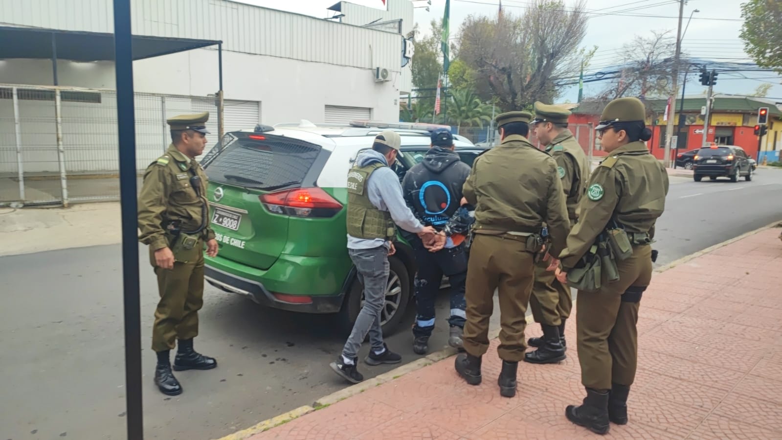 SAN FELIPE: [VIDEO] Carabineros captura en Los Andes a sujeto acusado de abusar sexualmente de una niña de 9 años “la menor era la hija de su pareja”