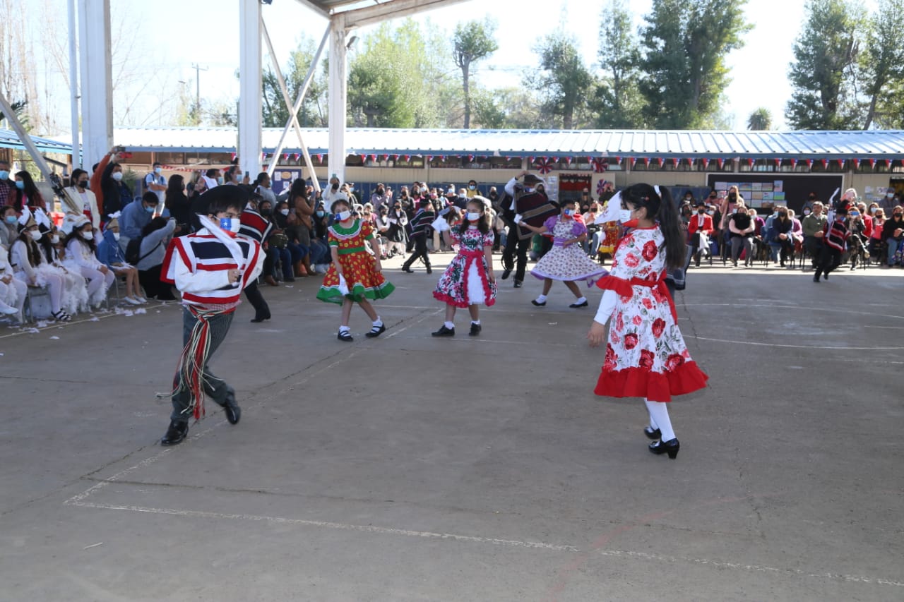 SAN ESTEBAN: Municipio y DAEM de San Esteban inician las celebraciones del mes de la patria con el lanzamiento de la primera versión de la “Feria Costumbrista de Campos de Ahumada”
