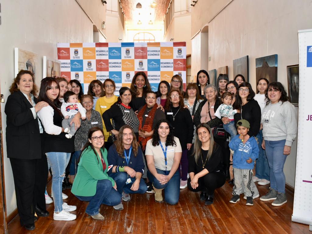 LOS ANDES: Mujeres del Programa Jefas de Hogar de Los Andes comparten experiencias y aprendizajes en encuentro comunal