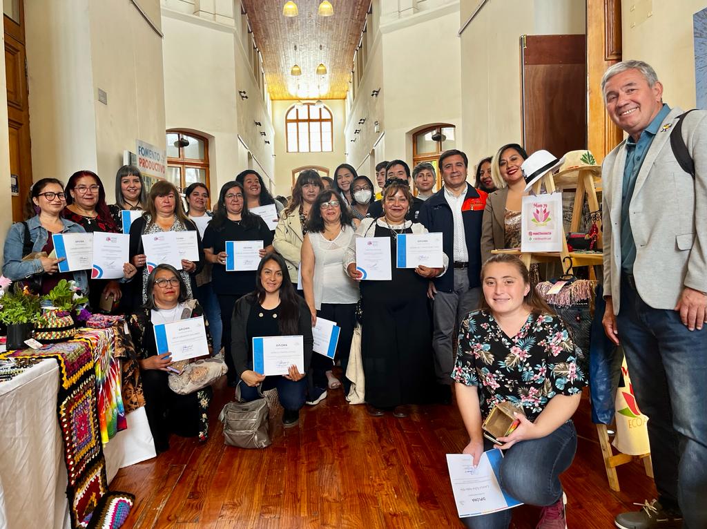 LOS ANDES: Emprendedoras de Los Andes adquieren nuevas herramientas en Escuela de Fortalecimiento Empresarial Femenino