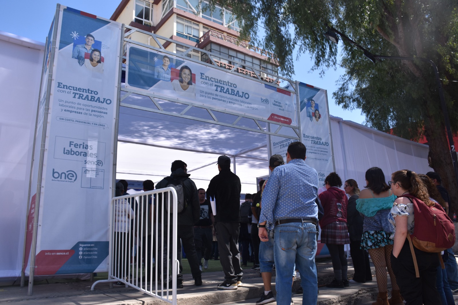LOS ANDES: Feria laboral regional del SENCE se realizó por primera vez en el Valle del Aconcagua