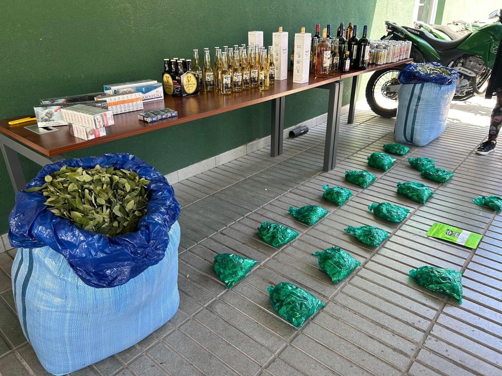 SAN FELIPE: Operativo de Fiscalización en Toma Yevide termina con decomiso de 46 kilos de hojas de coca, alcohol, cigarrillos y un detenido por contrabando
