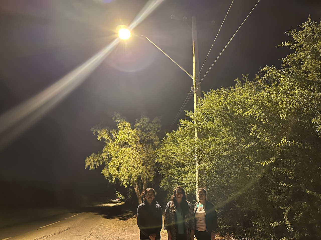 CALLE LARGA: Por primera vez calles Hugo Jordán y la totalidad de Pascual Baburizza en Calle Larga cuentan con nuevas luminarias